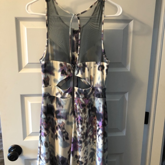 Silence + Noise abstract dress - Picture 3 of 3